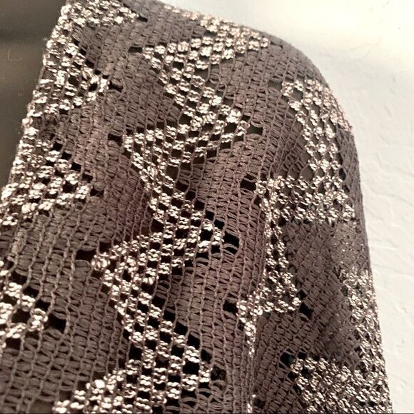 Charming Charlie Gray & White Chevron Print Kimono Size Small - Picture 2 of 11